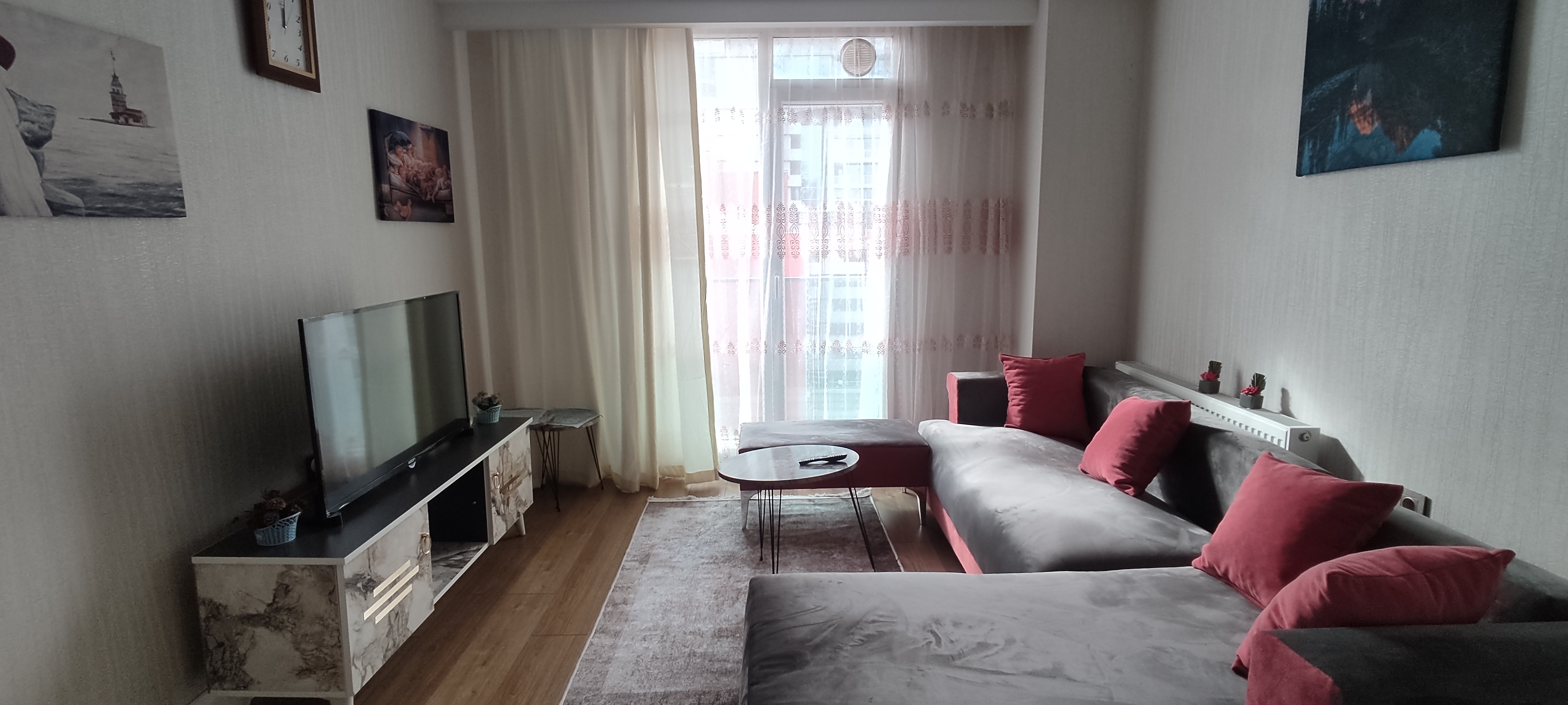 Luxe fully furnished apartment