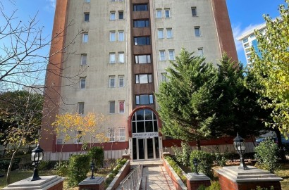 ID. A 17 Three-room apartment in Esenyurt